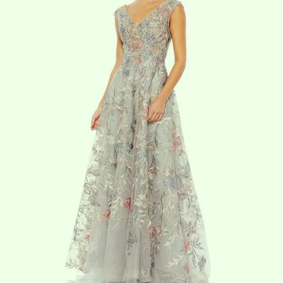 Mac Duggal Platinum Gray Silver Multi Floral Embroidered Tulle Ballgown